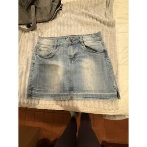 Dollhouse Denim Mini Skirt Juniors 5 Blue Faded Raw Hem Side Slit Light Wash